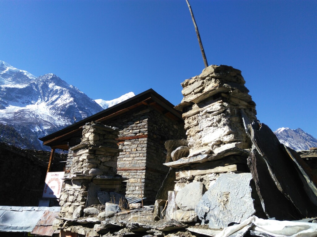 Pueblo en la Montaña de Nepal