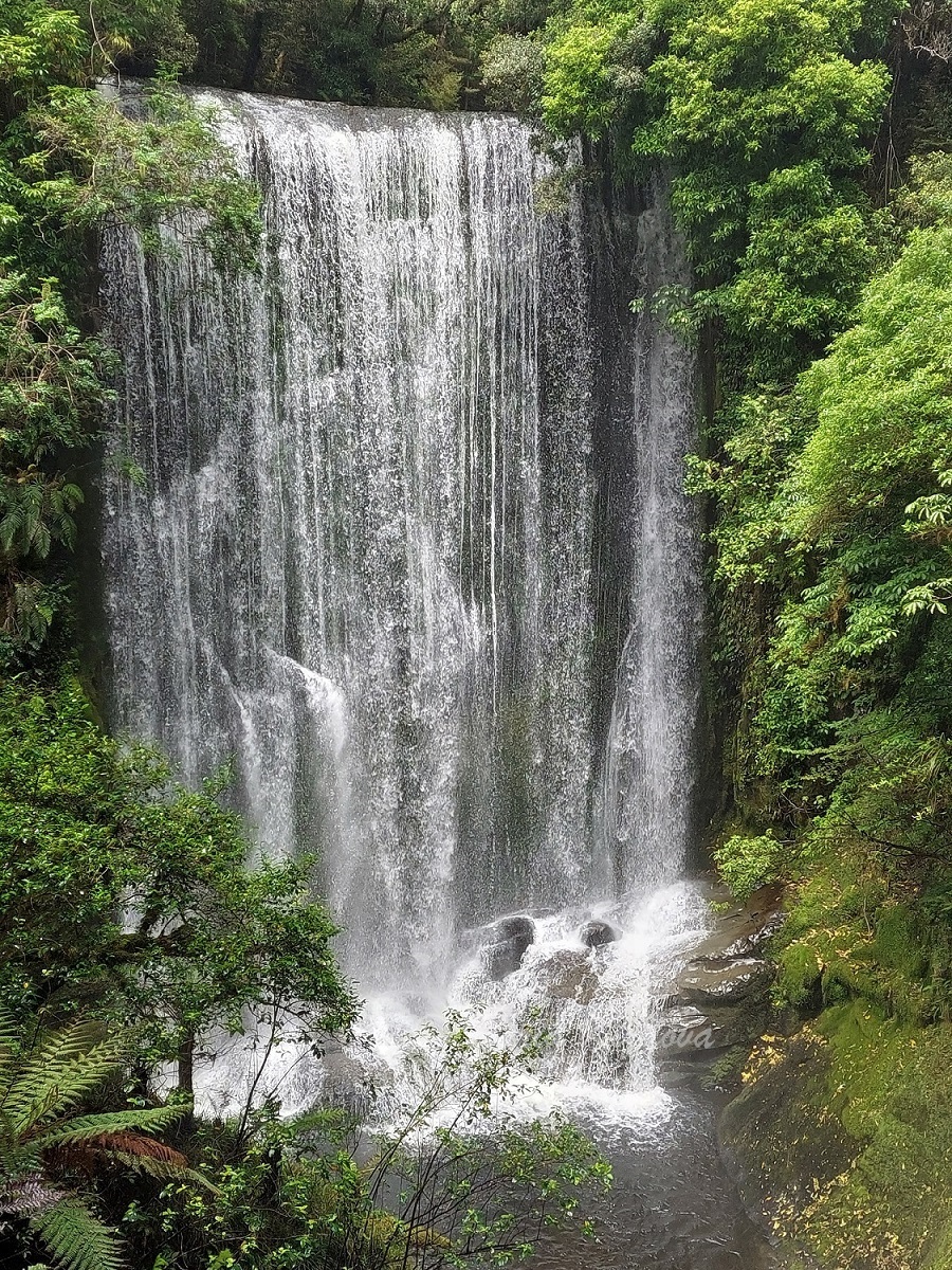 Korokoro Falls